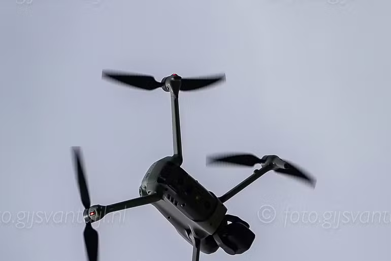 _R3_3702