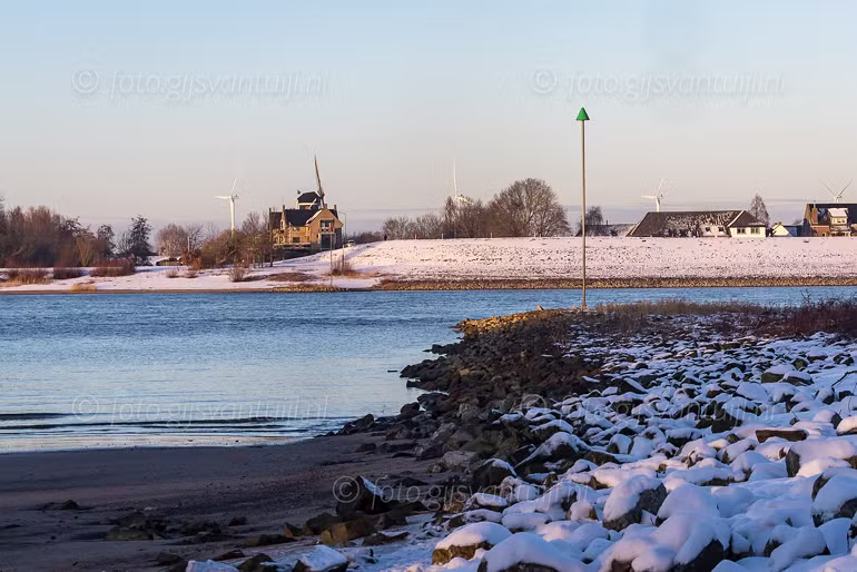 _R3_1241