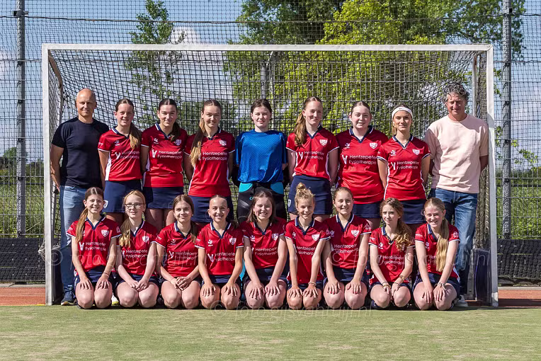 2025_05_17 MHC Bwaard Teamfoto MO14-2 MO16-1 MO12-1
